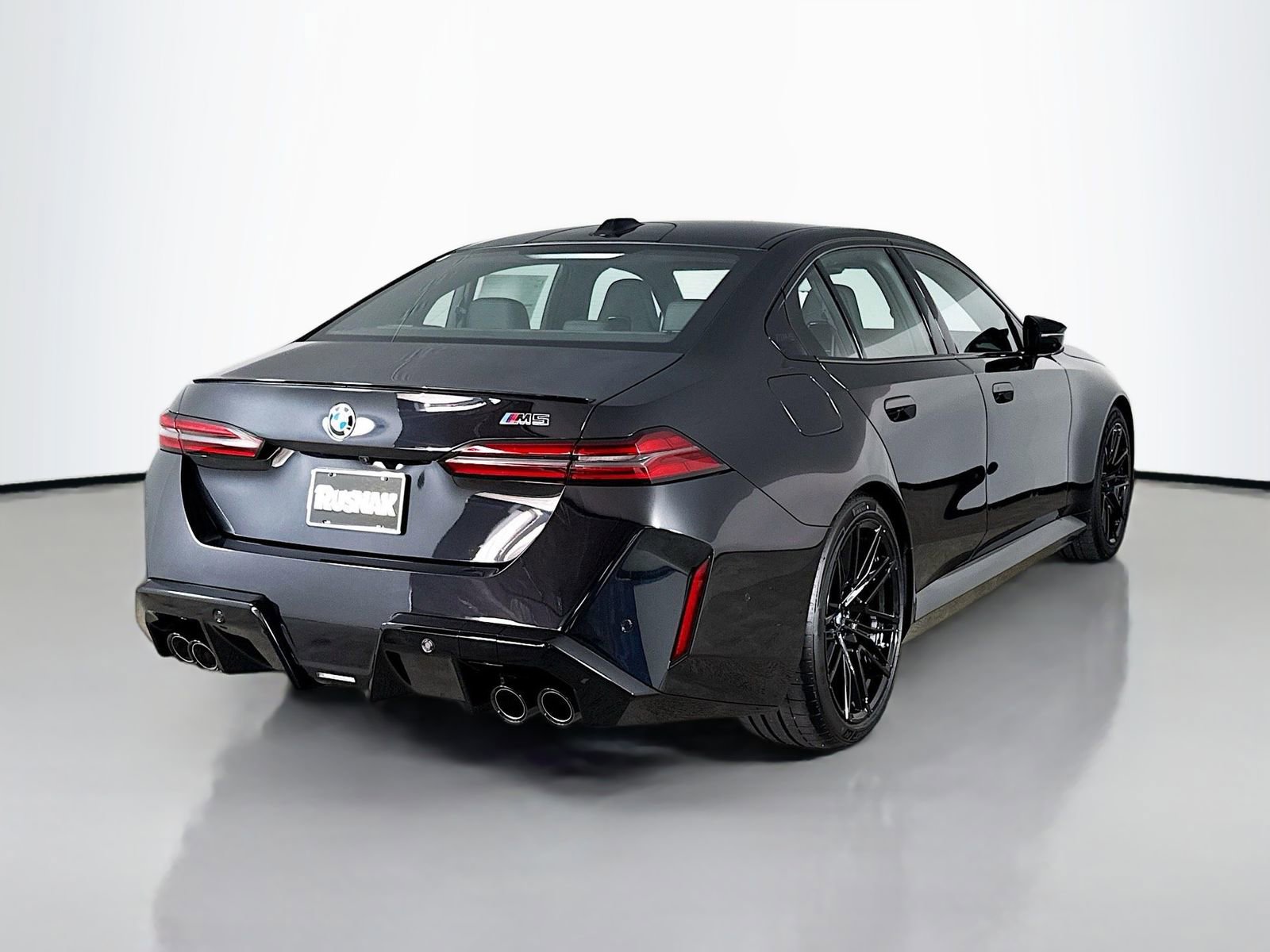 New 2026 BMW M5 w/ Executive Package AWD/4WD image 7