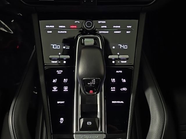 Certified 2023 Porsche Cayenne Platinum Edition image 24