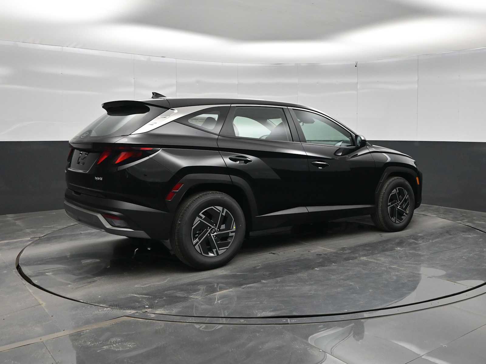 New 2026 Hyundai Tucson Blue SE FWD image 8