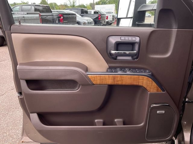 Used 2015 GMC Sierra 2500 SLT w/ Suspension Package, Off-Road AWD/4WD image 20