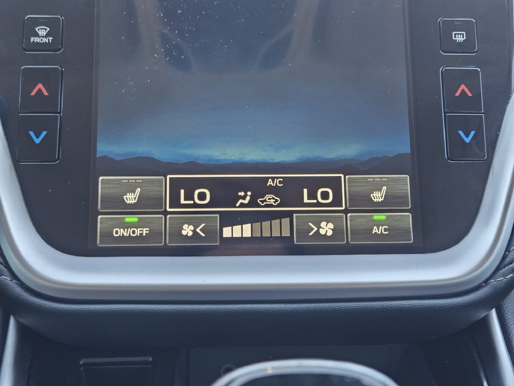 Used 2024 Subaru Outback Premium AWD/4WD image 19