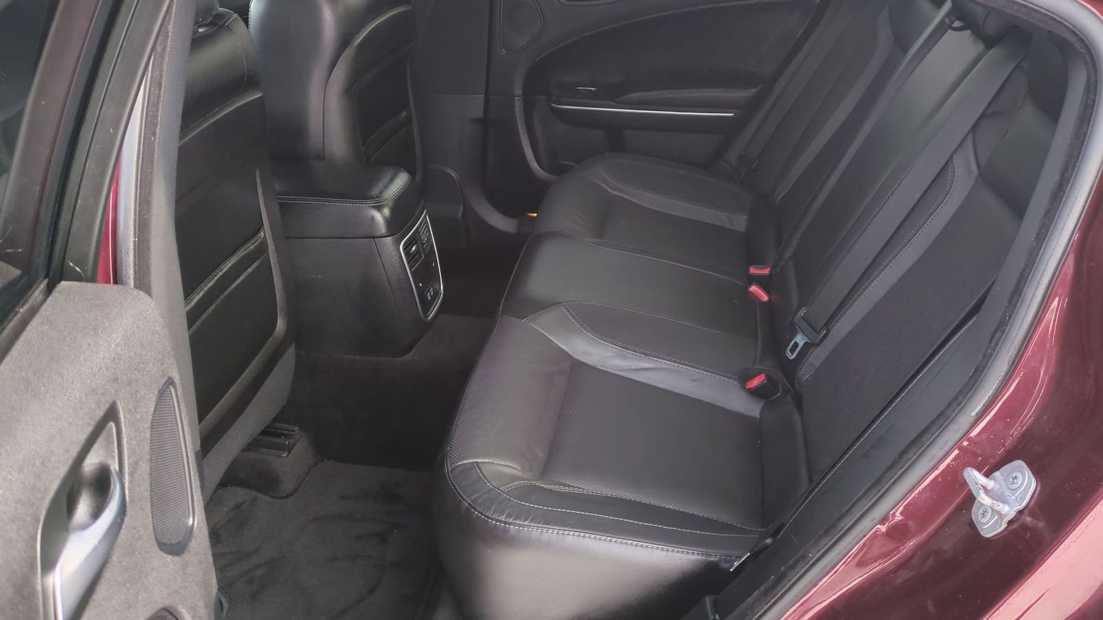 Used 2018 Dodge Charger GT image 22