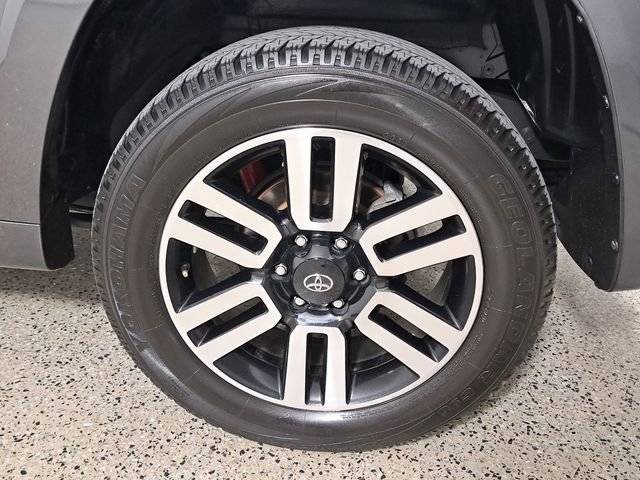 Used 2022 Toyota 4Runner Limited image 8