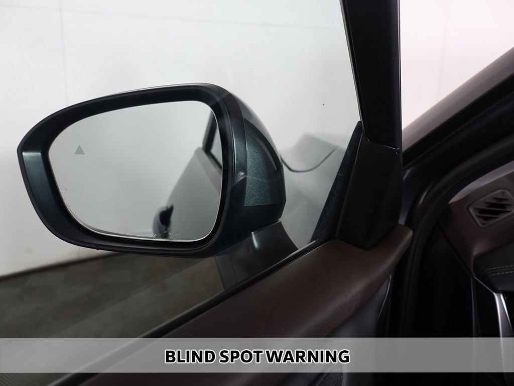 Used 2023 Nissan Rogue SV w/ SV Premium Package image 4