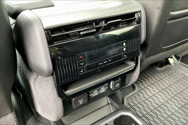 Used 2025 Jeep Wagoneer Series II w/ Convenience Group I AWD/4WD image 10