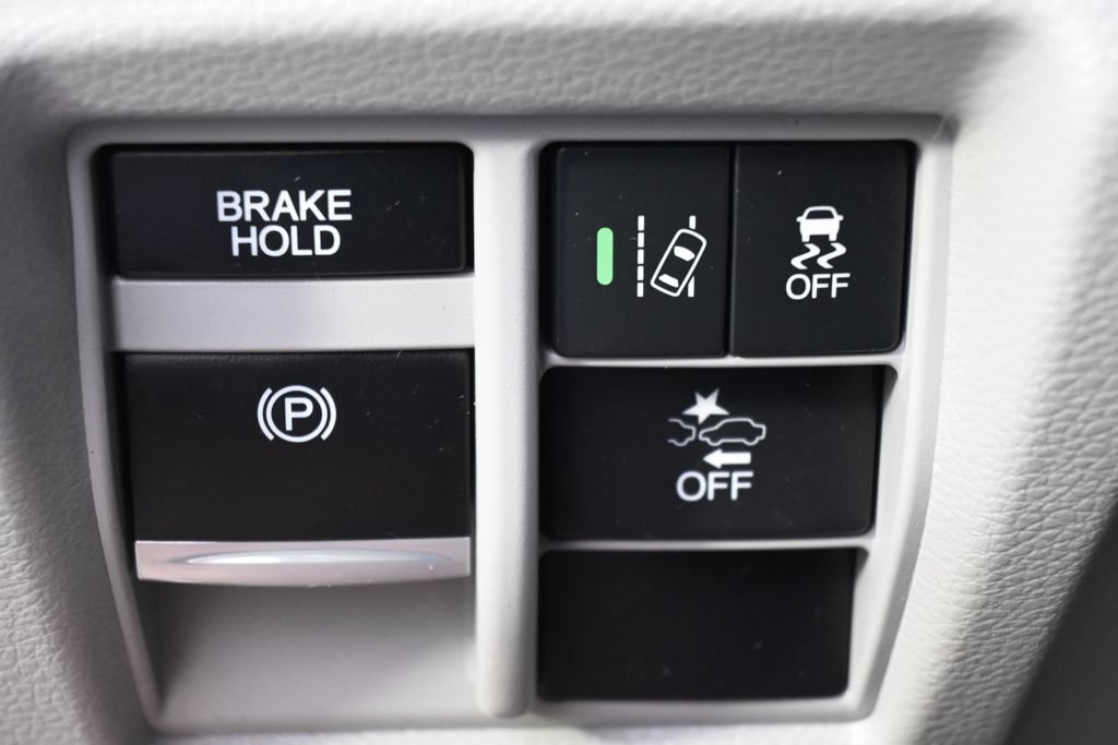 Used 2018 Acura MDX w/ Technology Package AWD/4WD image 25