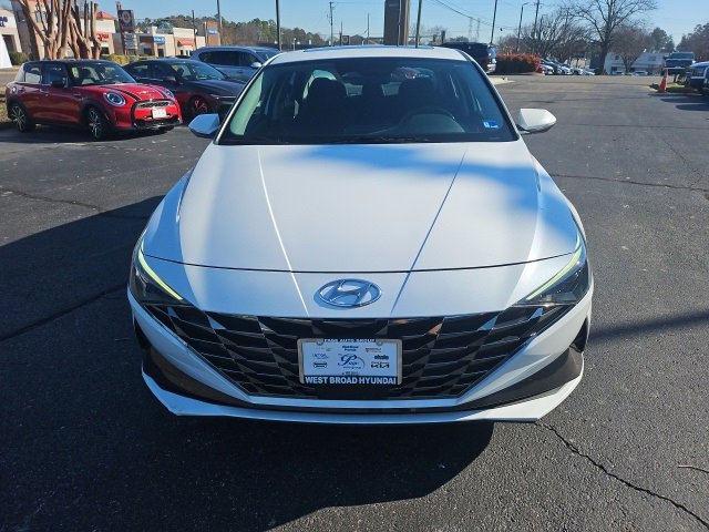 Used 2021 Hyundai Elantra SEL w/ Convenience + Premium Package image 2