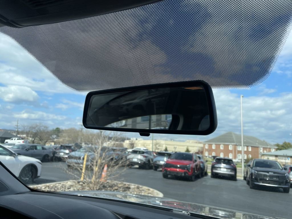 Certified 2022 Volkswagen Taos SE image 27