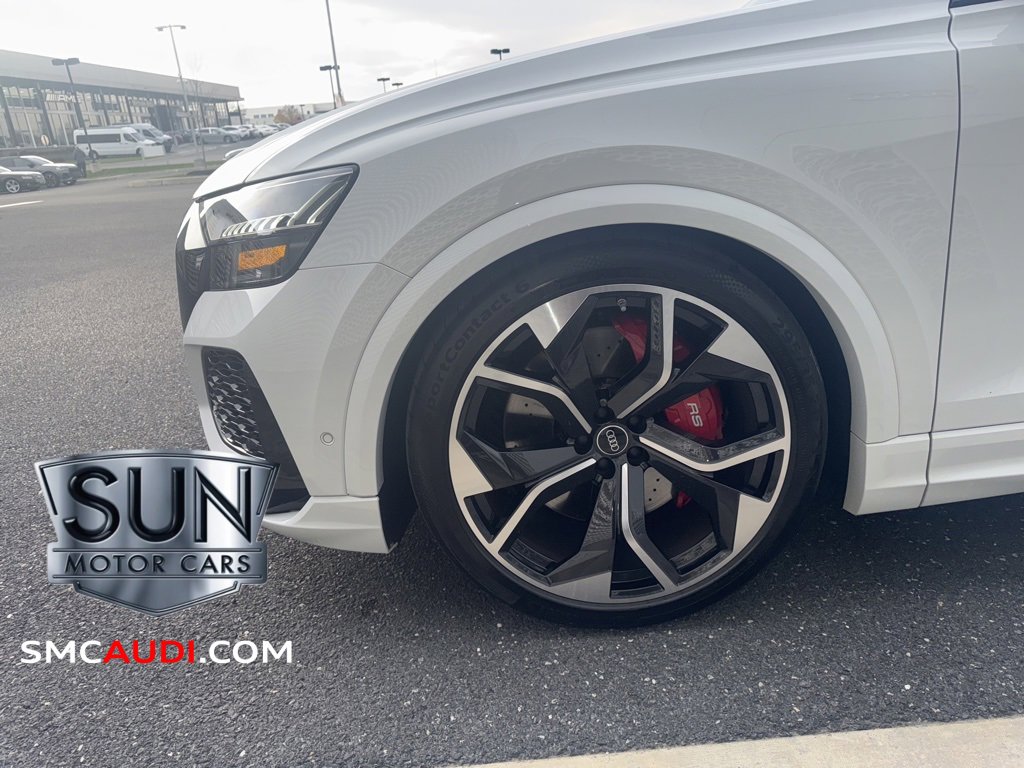 Used 2024 Audi RS Q8 w/ Black Optic Package image 12