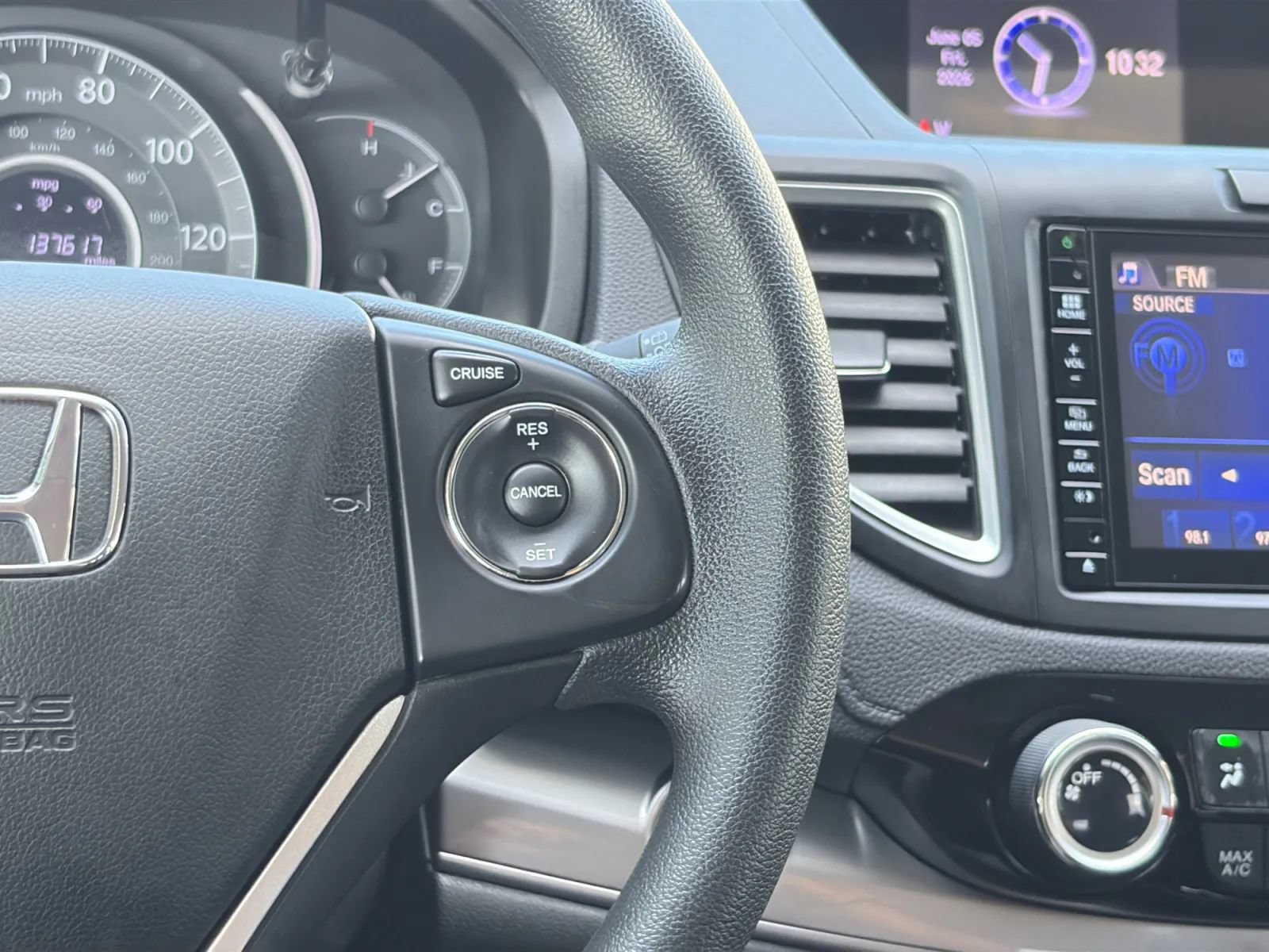Used 2015 Honda CR-V EX image 30