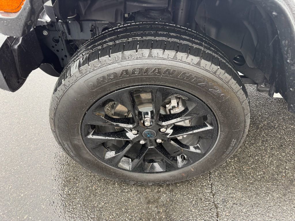 Certified 2025 Jeep Wrangler Unlimited Sahara w/ Safety Group image 12