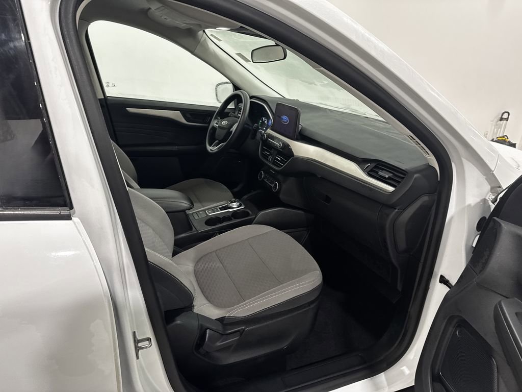 Used 2022 Ford Escape SE FWD image 22