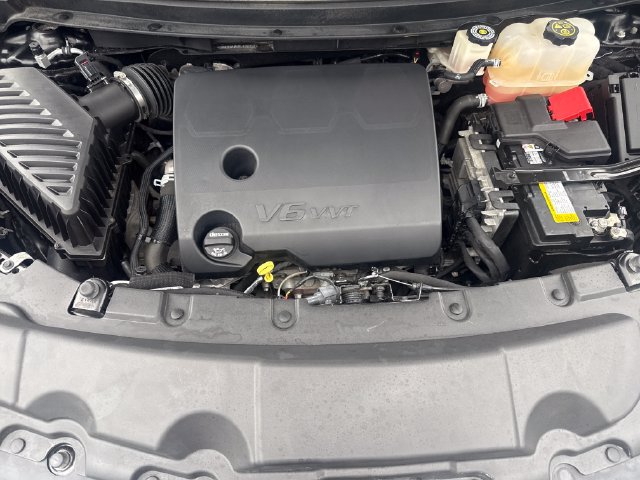 Used 2022 Chevrolet Traverse LT FWD image 20
