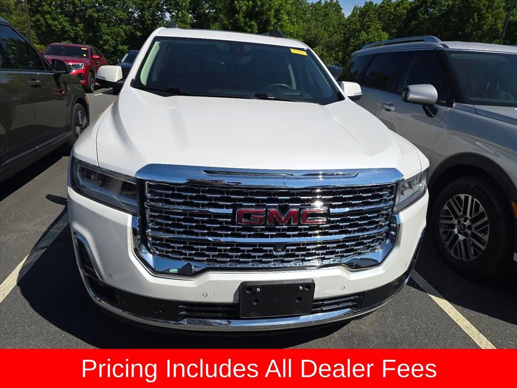 Used 2022 GMC Acadia Denali w/ Denali Ultimate Package FWD image 2
