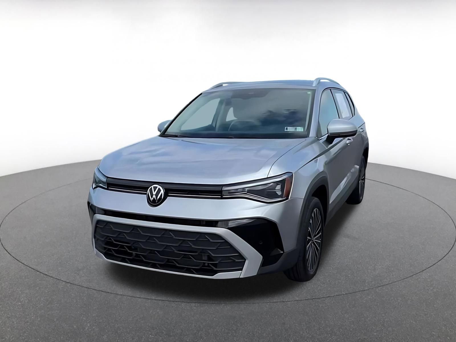 Used 2025 Volkswagen Taos SE FWD image 6