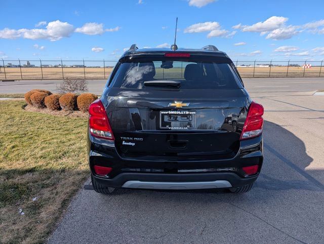 Used 2022 Chevrolet Trax LT w/ LT Convenience Package image 8