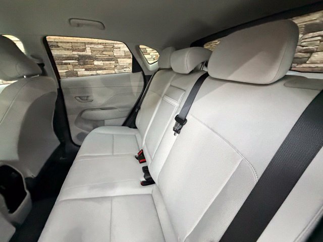 Certified 2024 Hyundai Kona SEL AWD/4WD image 31