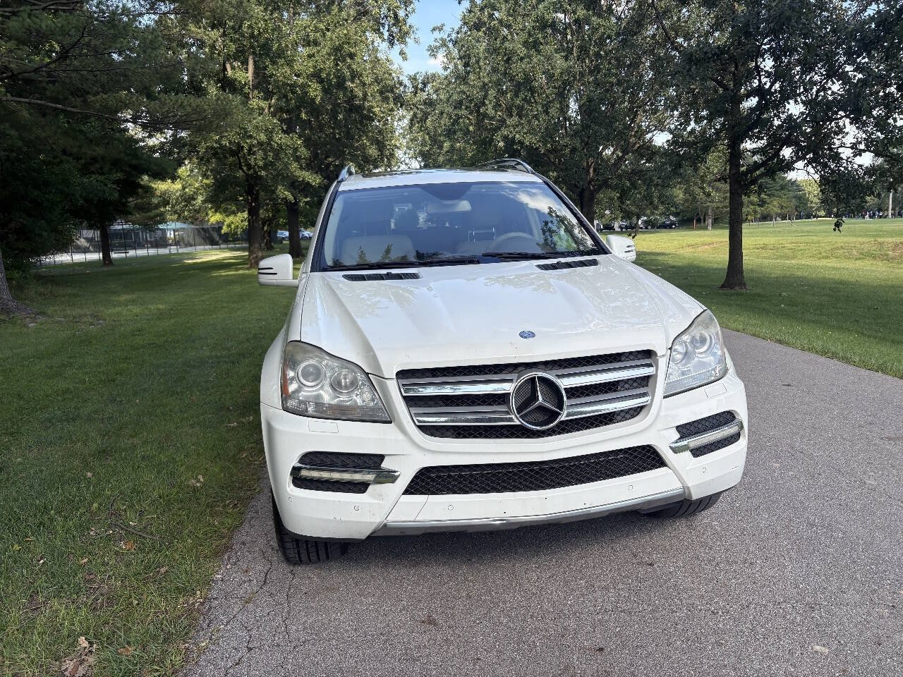 Used 2012 Mercedes-Benz GL 450 4MATIC w/ Premium 1 Pkg image 5