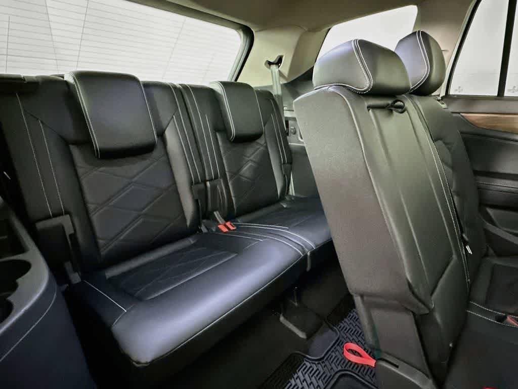 Used 2024 Volkswagen Atlas SE FWD image 30