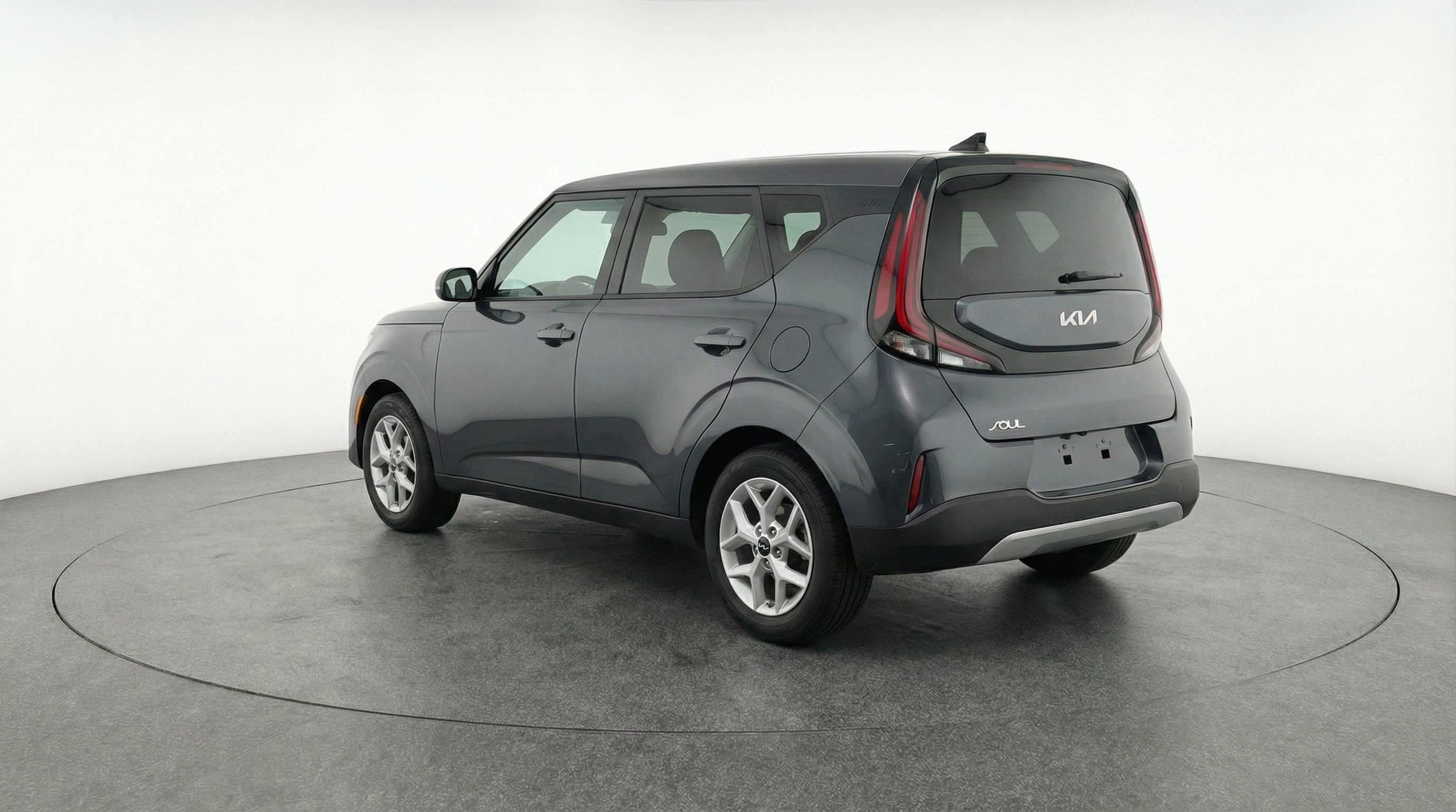 Used 2025 Kia Soul LX w/ LX Technology Package image 6
