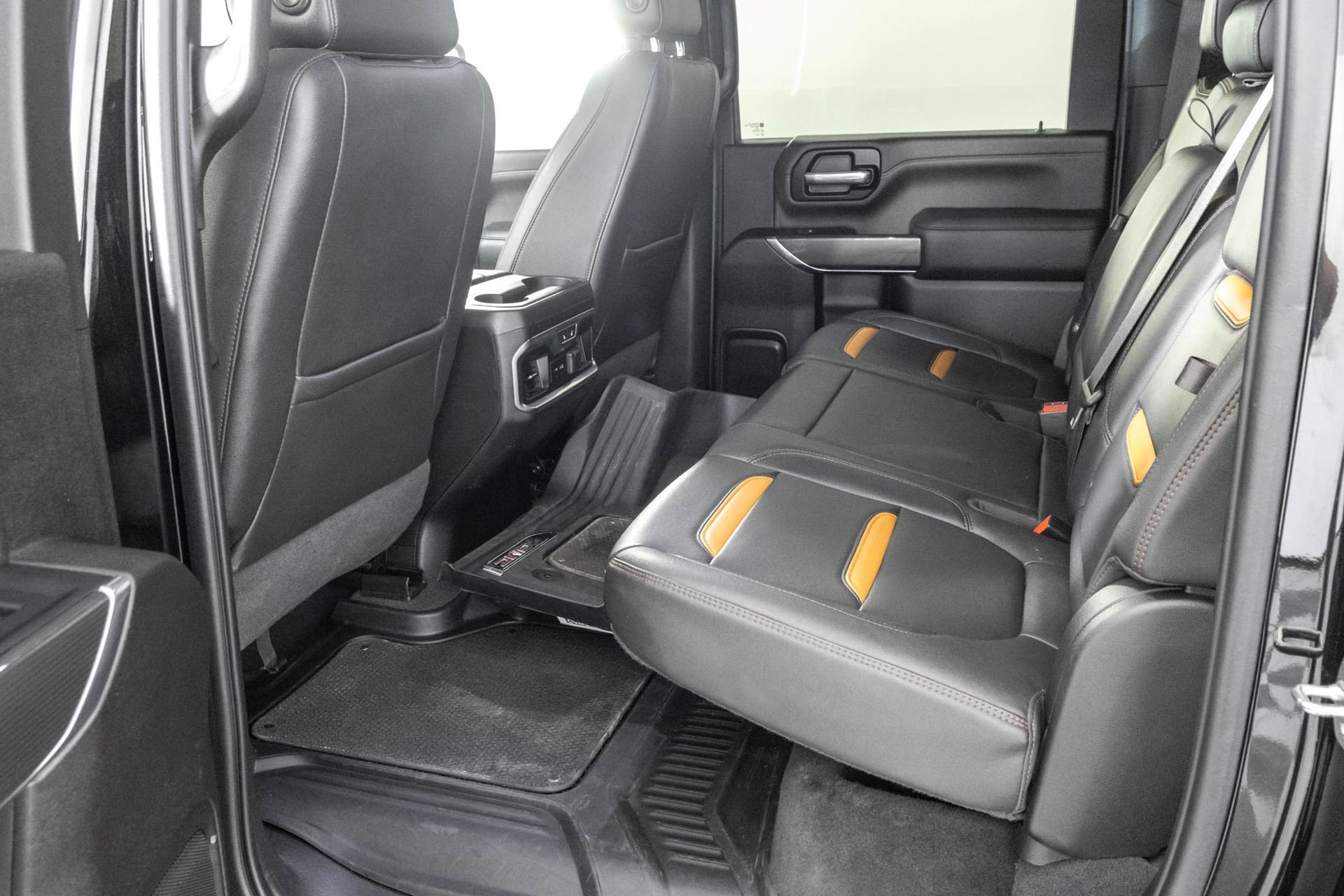 Used 2022 GMC Sierra 2500 AT4 w/ AT4 Premium Plus Package AWD/4WD image 40