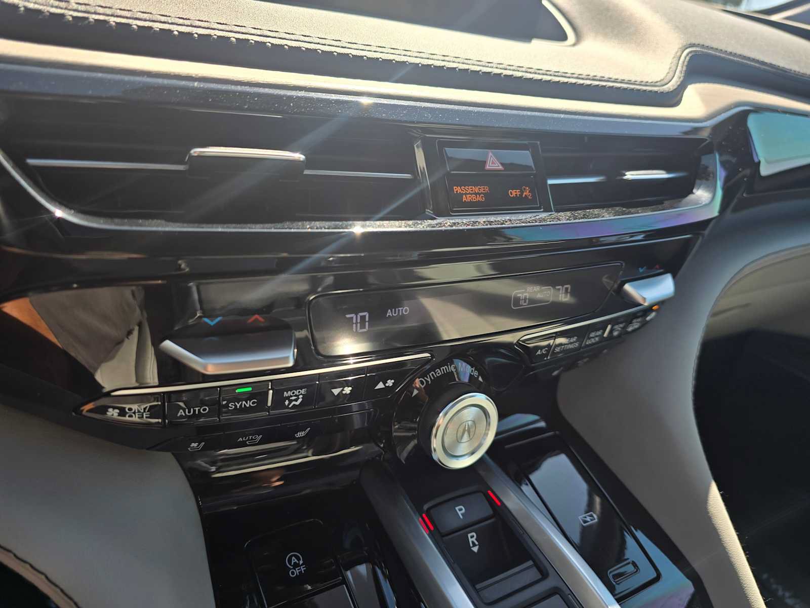 Used 2023 Acura MDX SH-AWD w/ Advance Package image 30