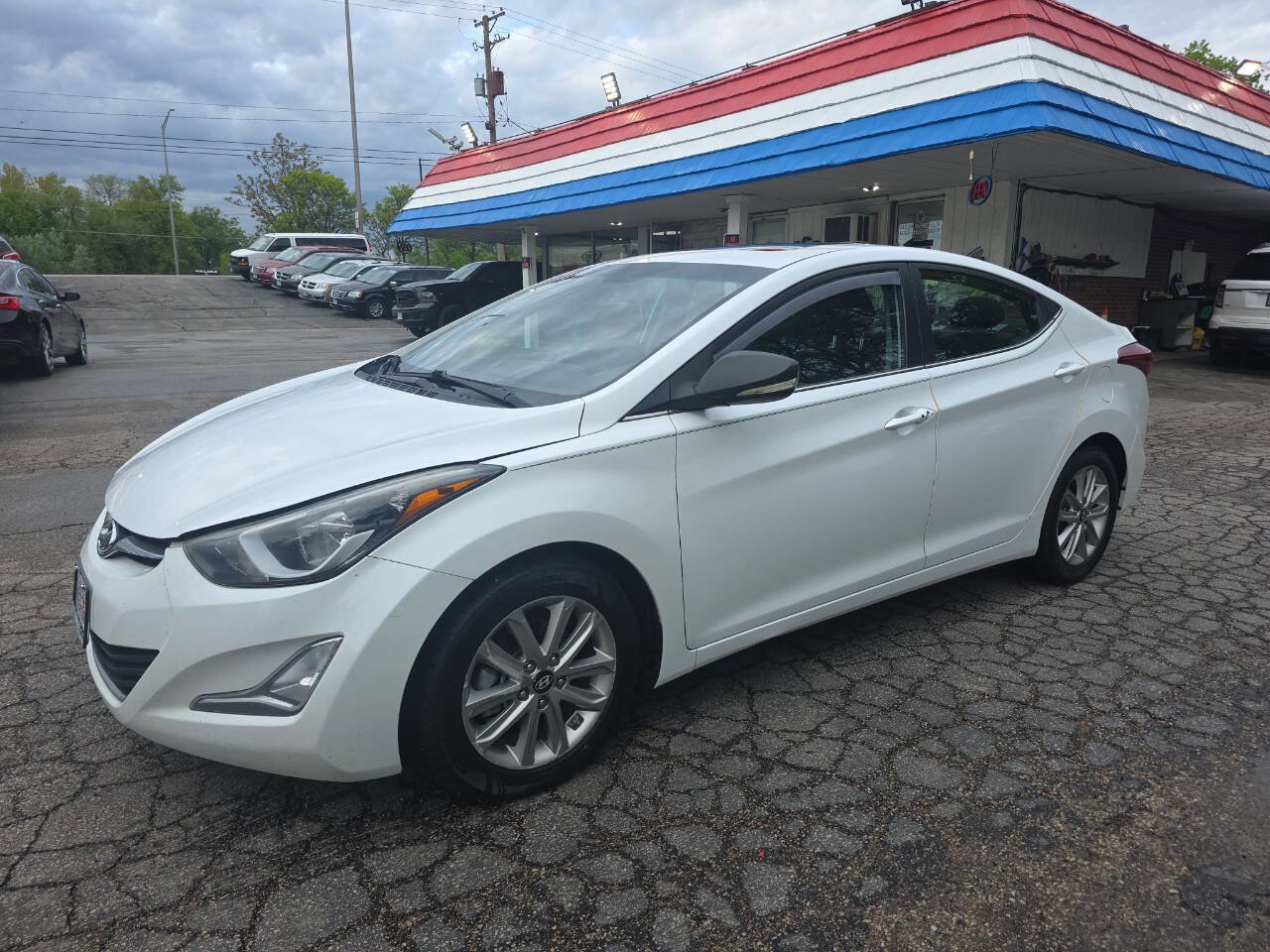 Used 2016 Hyundai Elantra Value Edition FWD image 2