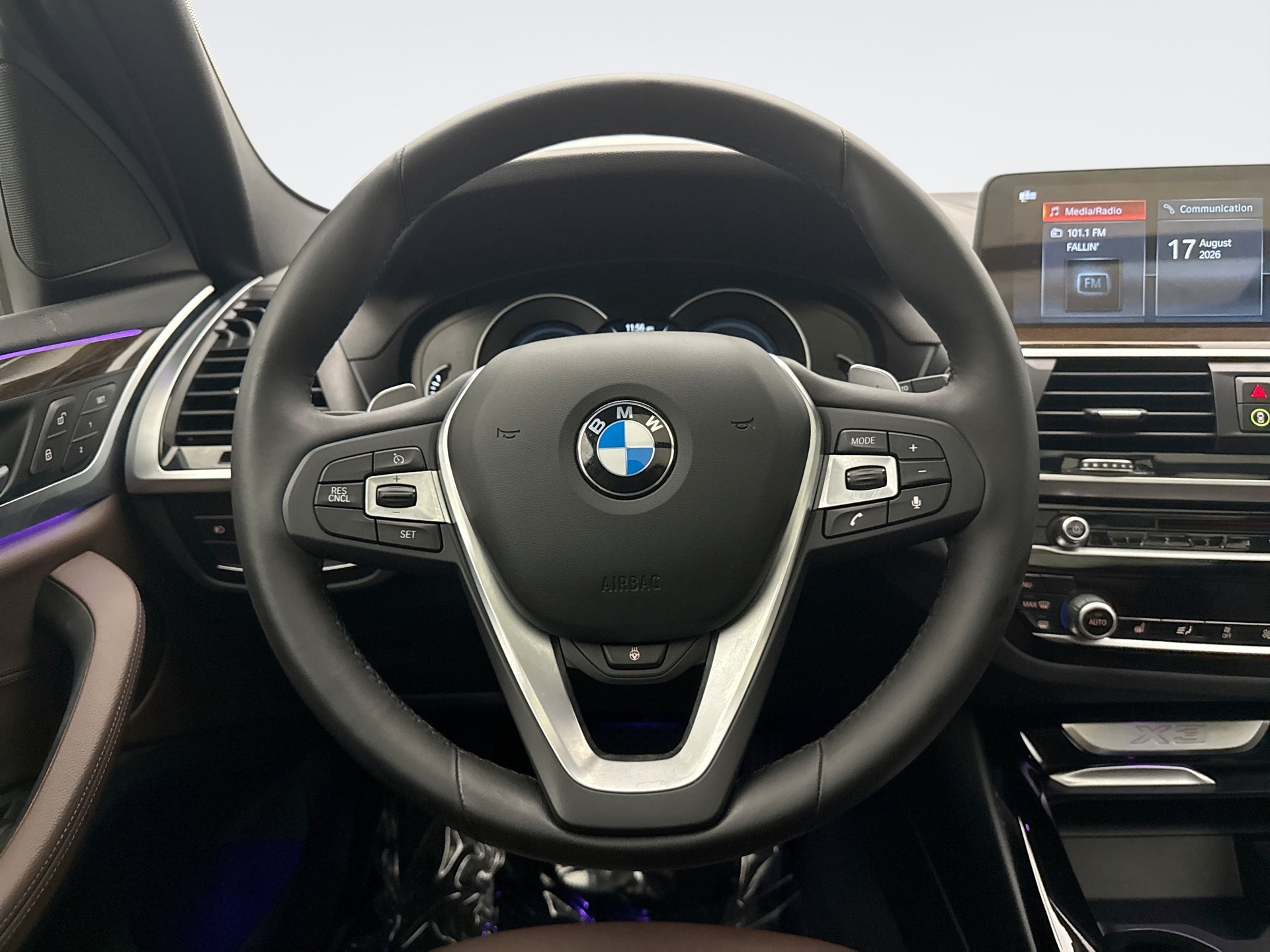 Used 2018 BMW X3 xDrive30i w/ Premium Package AWD/4WD image 12