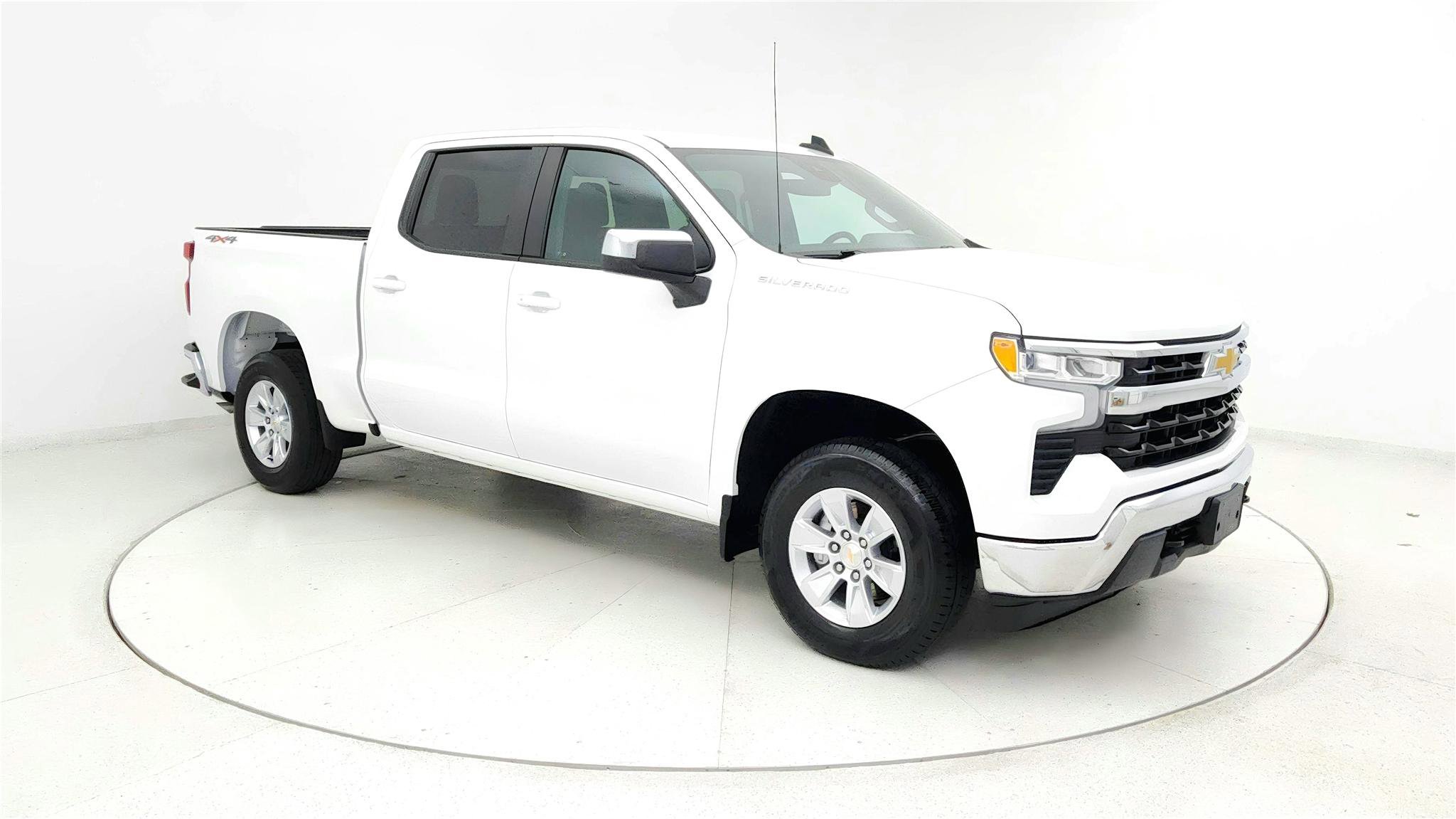Used 2025 Chevrolet Silverado 1500 LT image 7