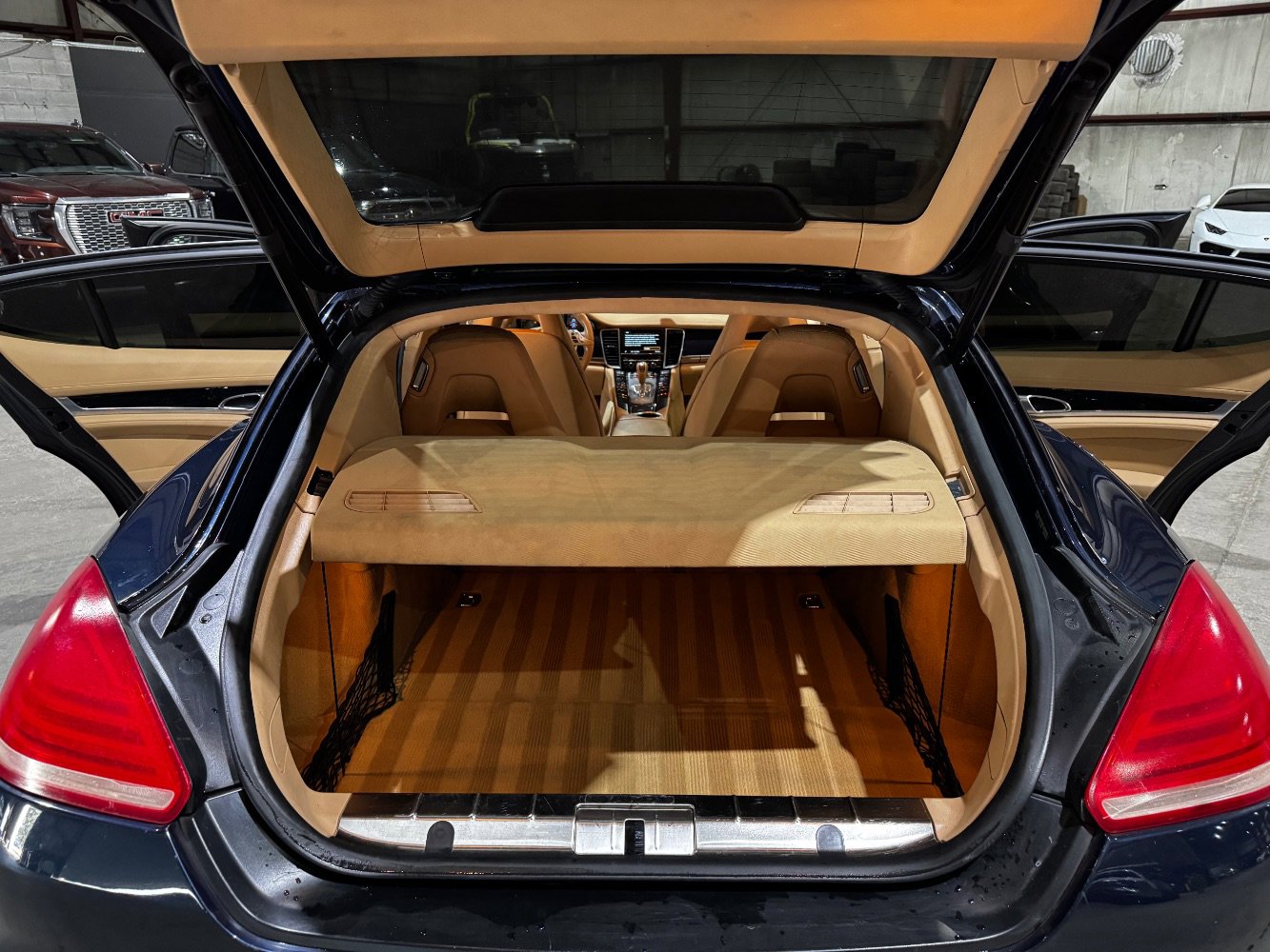 Used 2014 Porsche Panamera 4 AWD/4WD image 18