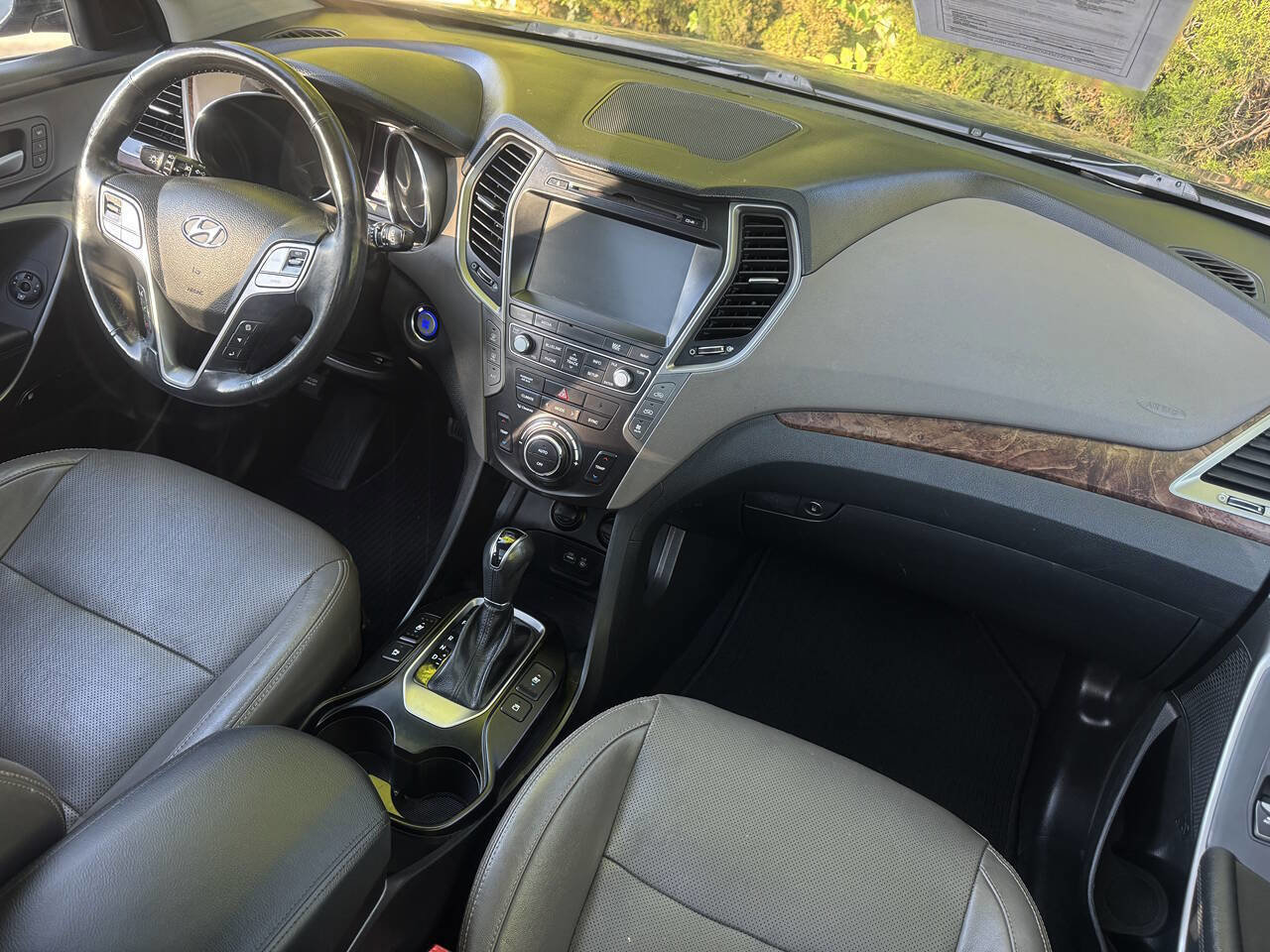 Used 2017 Hyundai Santa Fe FWD image 9