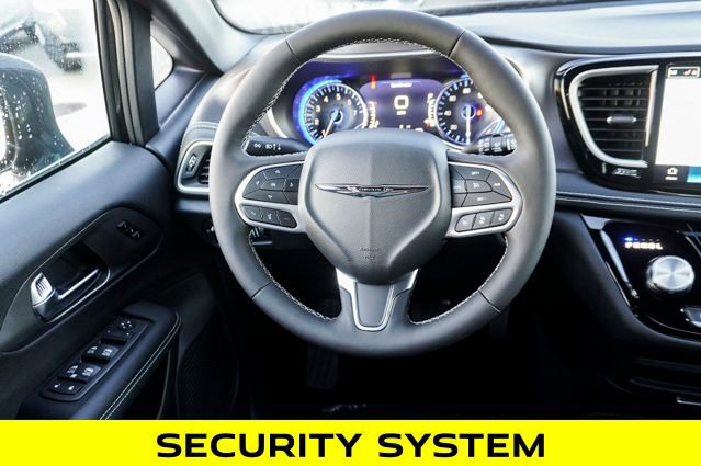 New 2026 Chrysler Pacifica Select image 13