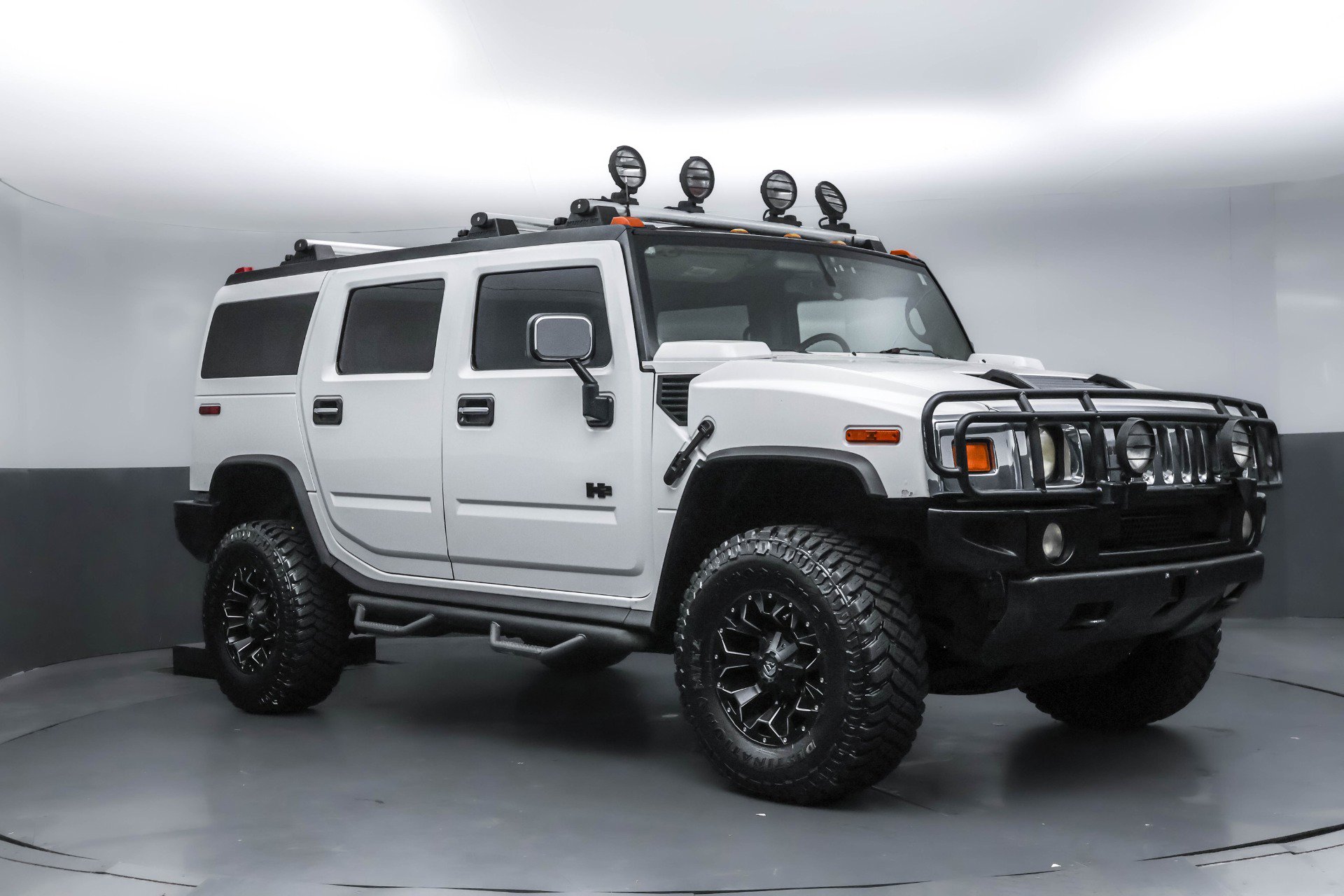 Used 2003 HUMMER H2 Luxury w/ Preferred Equipment Group image 4