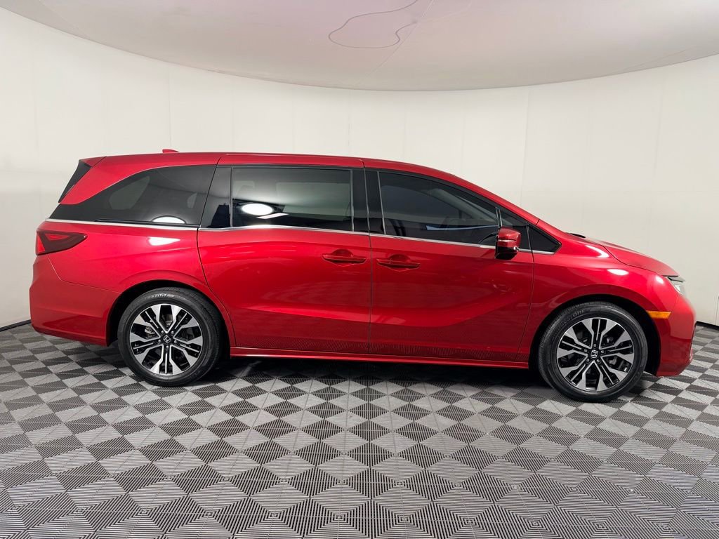 Used 2025 Honda Odyssey Elite image 4