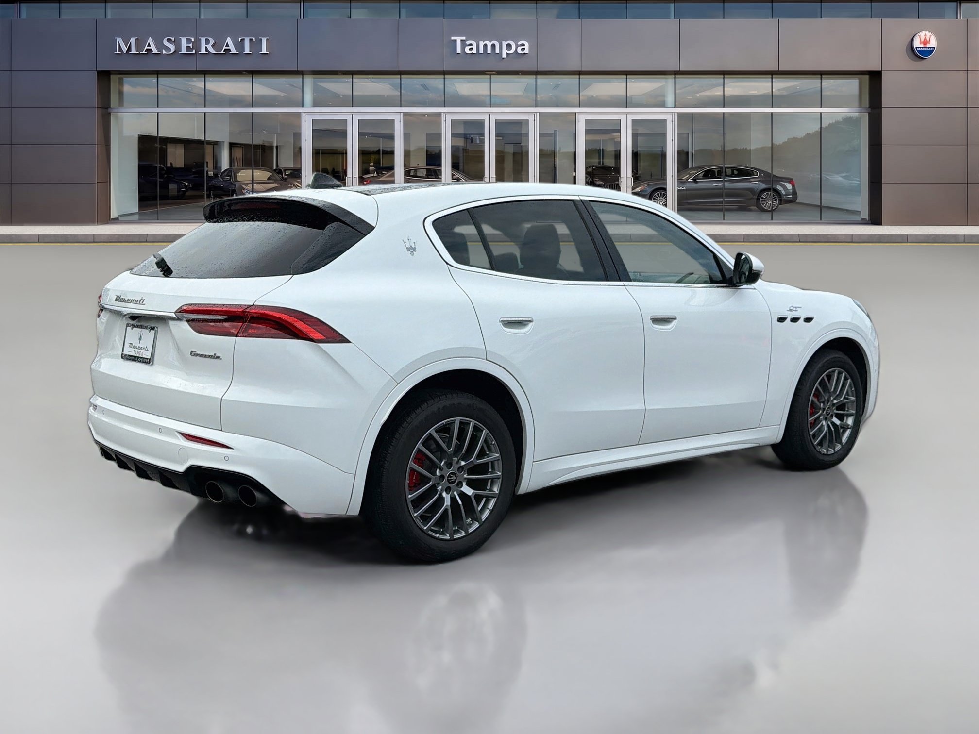 Used 2023 Maserati Grecale GT AWD/4WD image 3