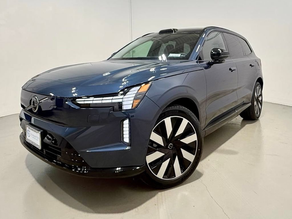 Used 2025 Volvo EX90 Ultra AWD/4WD image 2