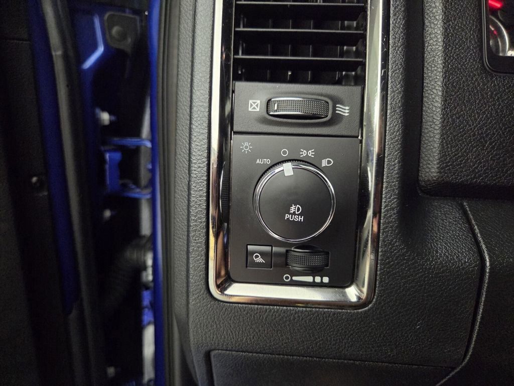 Certified 2016 RAM 1500 Sport w/ Convenience Group image 21