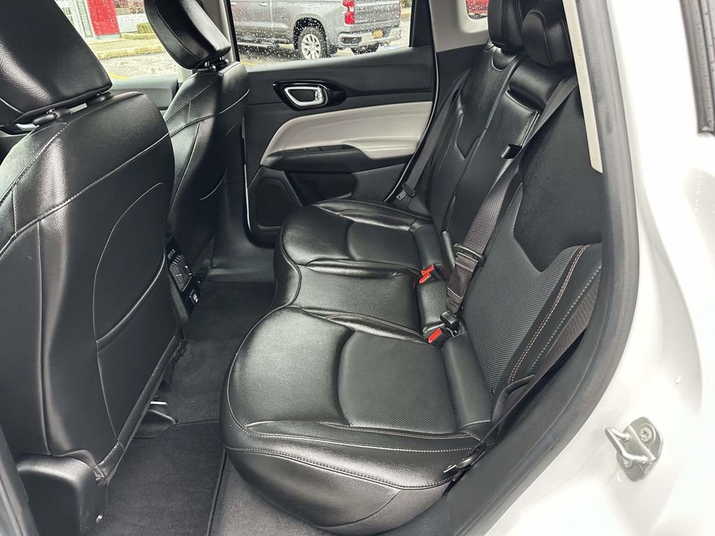 Used 2022 Jeep Compass Limited image 18