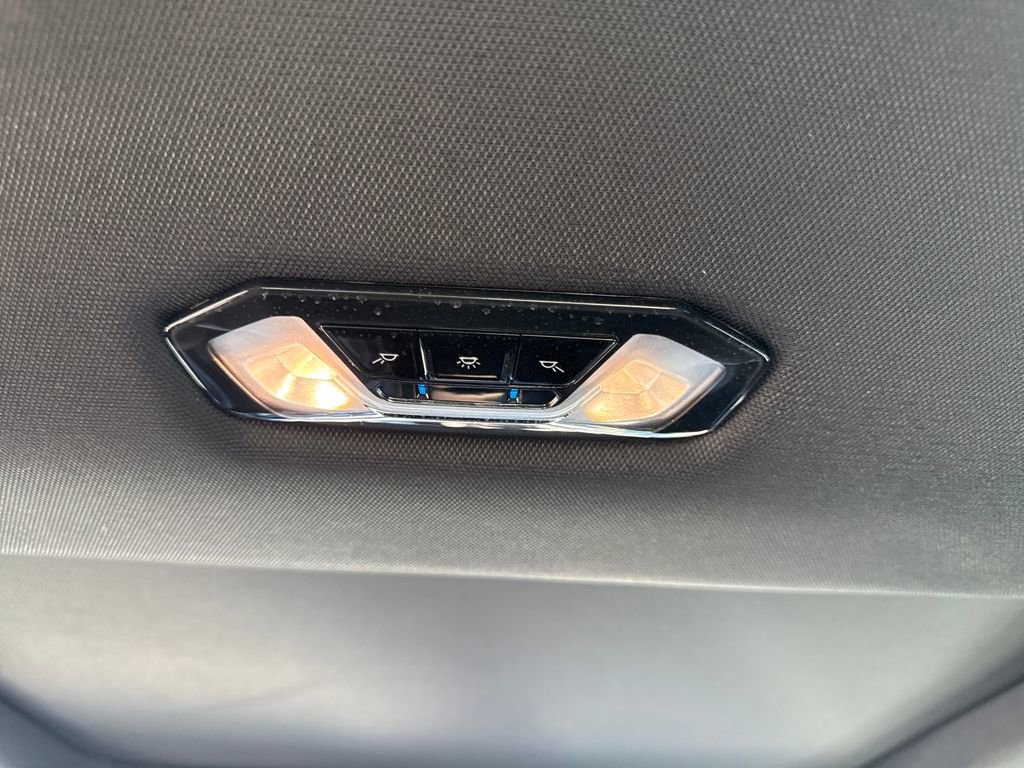 Used 2023 BMW i4 eDrive40 w/ M Sport Package image 43