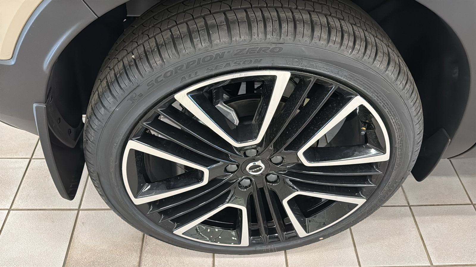 New 2026 Volvo XC40 B5 Ultra w/ Climate Package AWD/4WD image 32