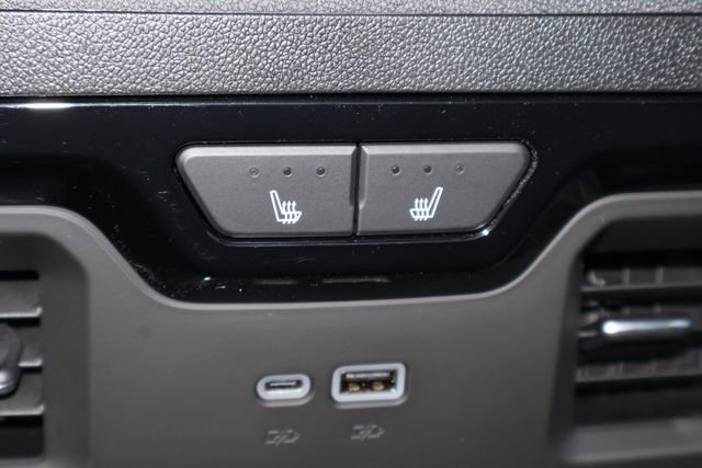 New 2026 GMC Sierra 2500 AT4 w/ AT4 Premium Plus Package image 17