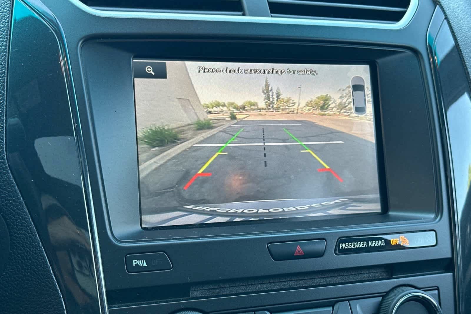 Used 2016 Ford Explorer XLT w/ Equipment Group 202A FWD image 20