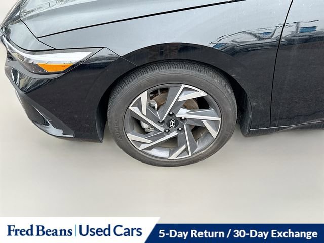 Certified 2025 Hyundai Elantra Sport FWD image 30