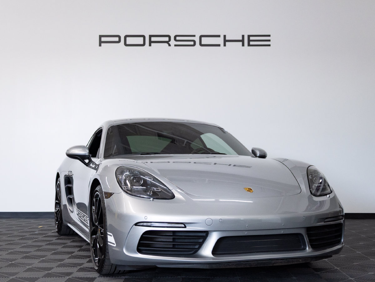 Certified 2024 Porsche 718 Cayman RWD image 9