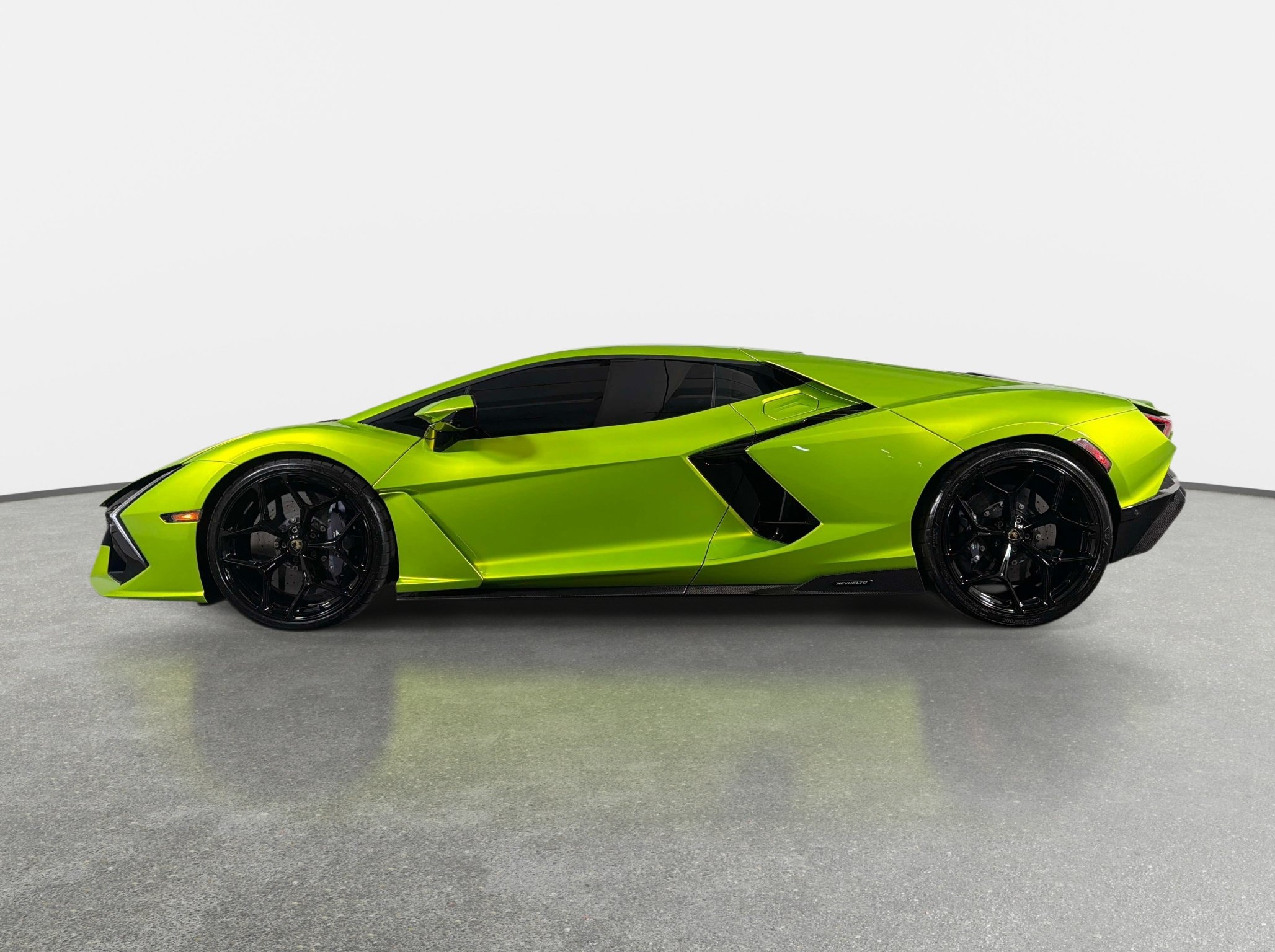 Used 2026 Lamborghini Revuelto AWD/4WD image 15