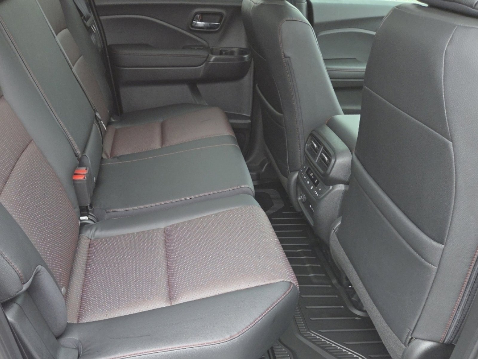 New 2026 Honda Ridgeline Black Edition image 23