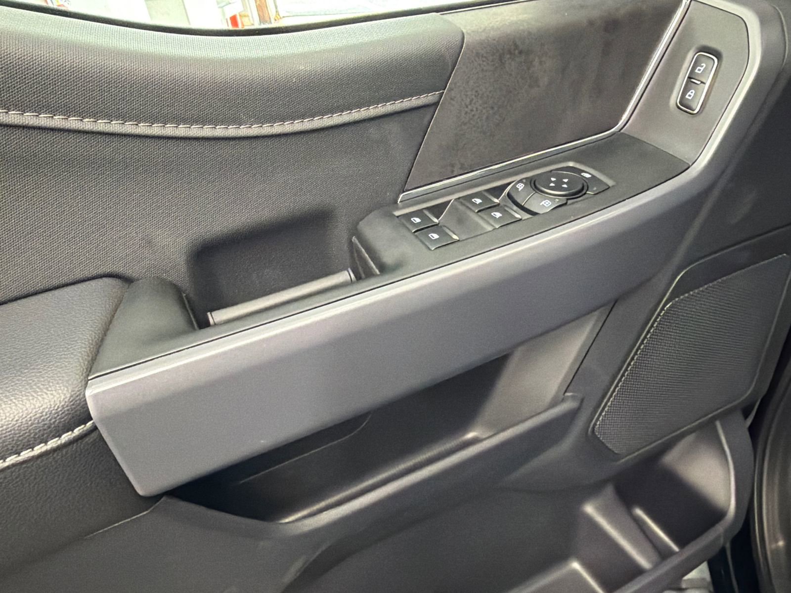 New 2026 Ford F150 XLT w/ Equipment Group 302A MID image 32