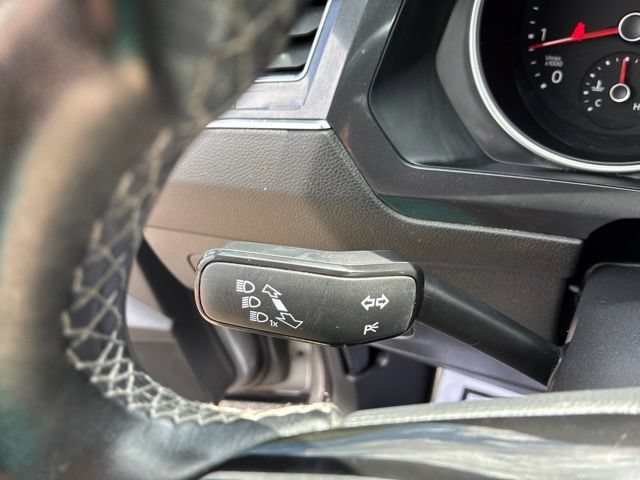 Used 2021 Volkswagen Tiguan SE R-Line AWD/4WD image 20