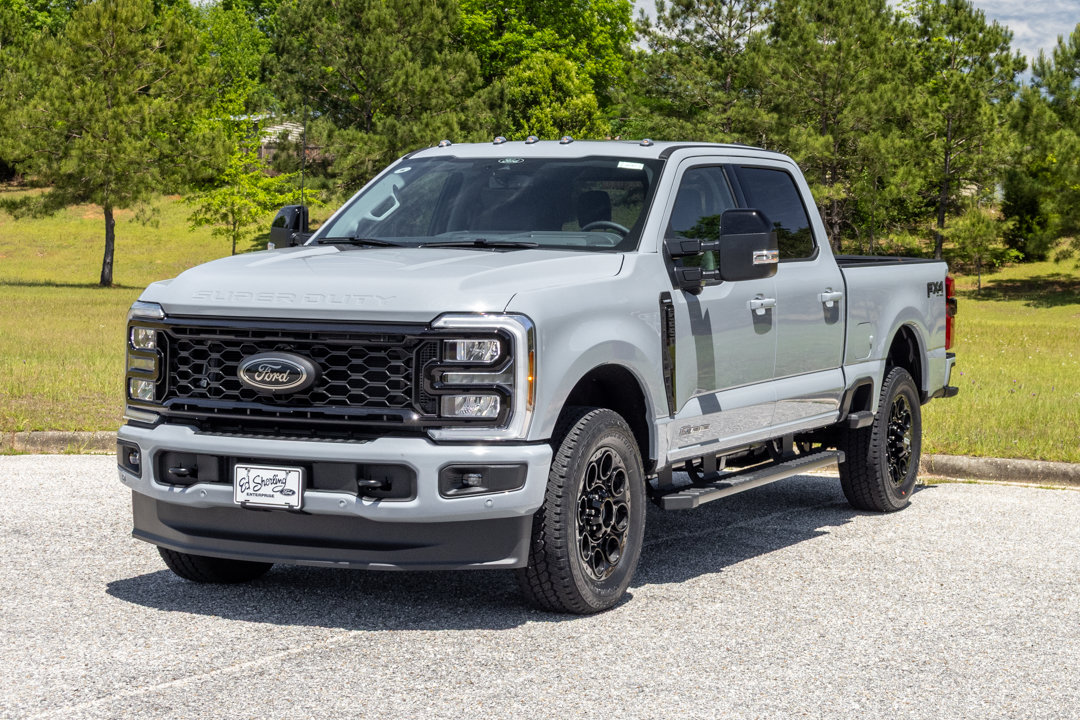 New 2026 Ford F250 Lariat w/ Black Appearance Package AWD/4WD image 3