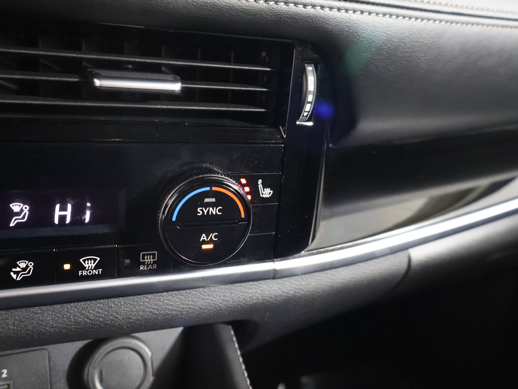 Used 2023 Nissan Rogue SL AWD/4WD image 49